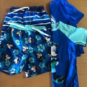 SOLD 🎉Boys Old Navy Swimwear